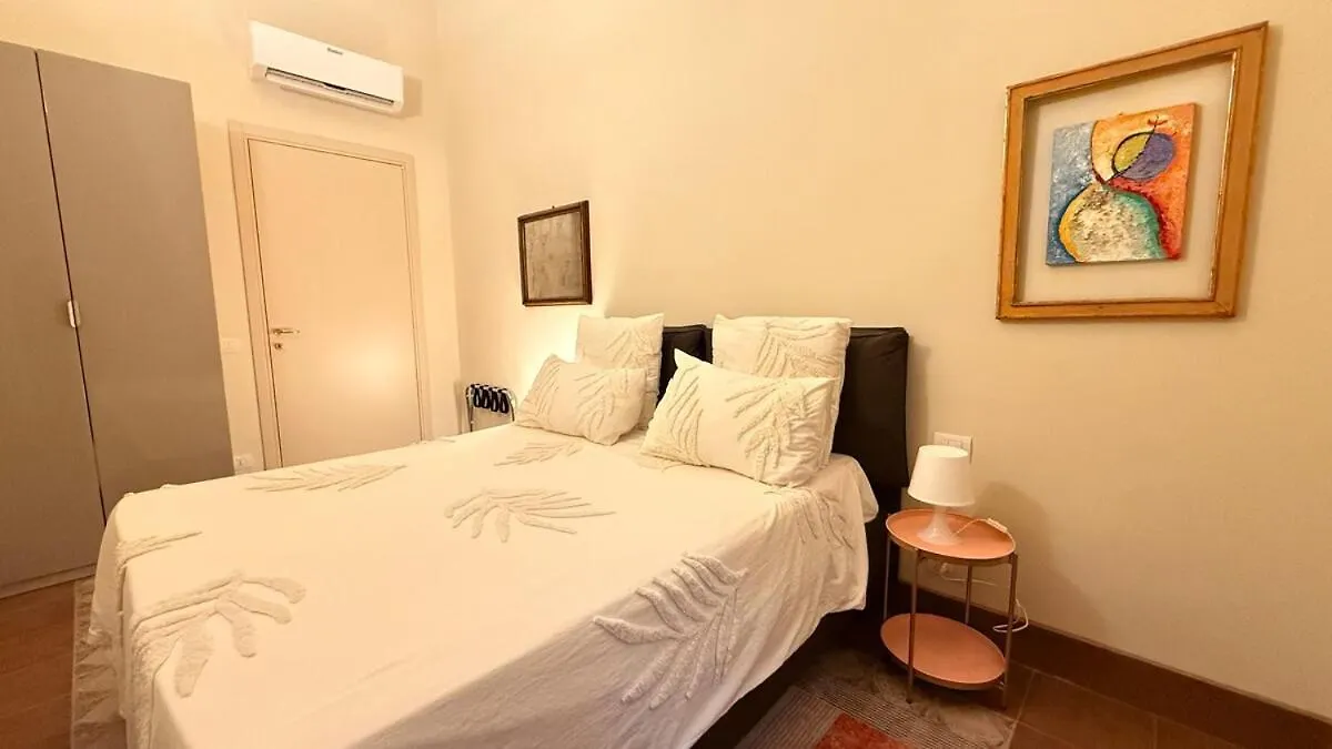 Residenza Palazzo Gherardi Parma 0*,